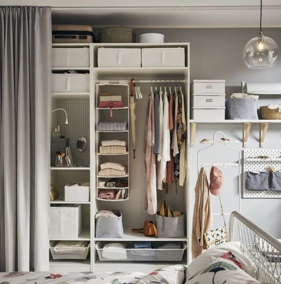 6 WAYS TO SPRUCE UP YOUR SPACE TO FEEL PRODUCTIVE YET RELAXED!